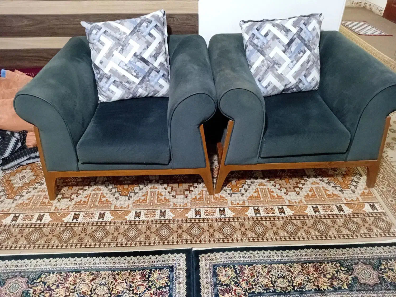 مبل هفت نفره با گل میز|مبلمان خانگی و میز عسلی|مرودشت, ولایت|دیوار