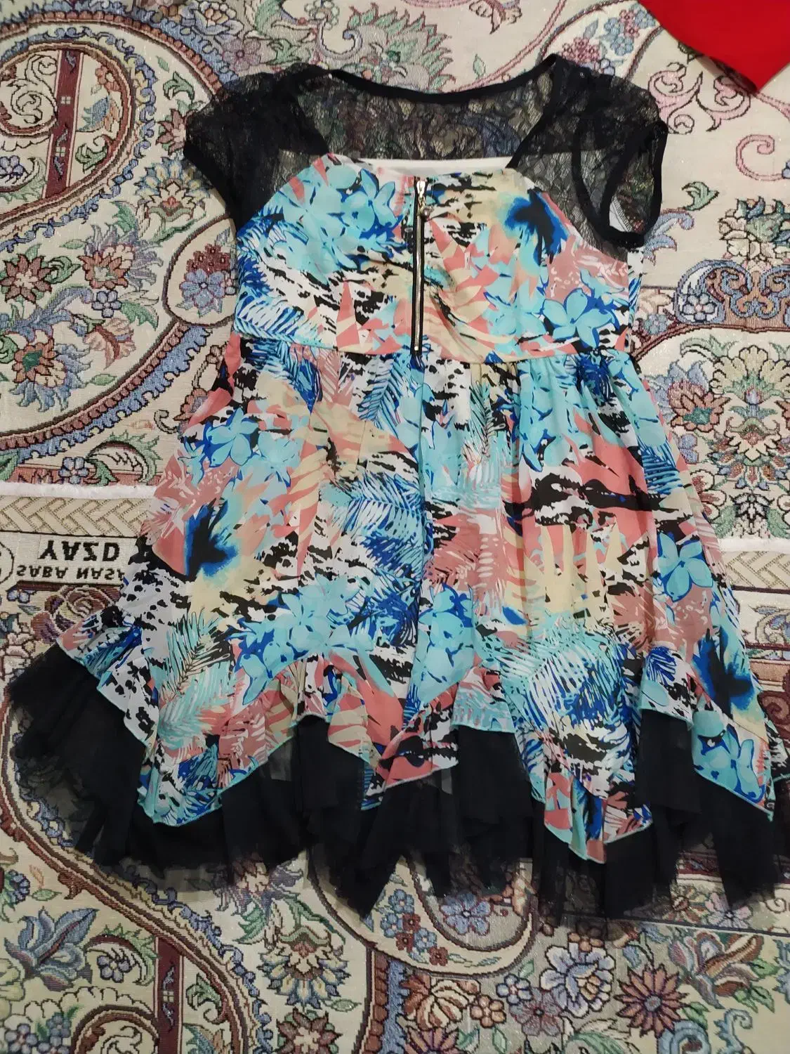 لباس مجلسی|لباس|گرگان, |دیوار