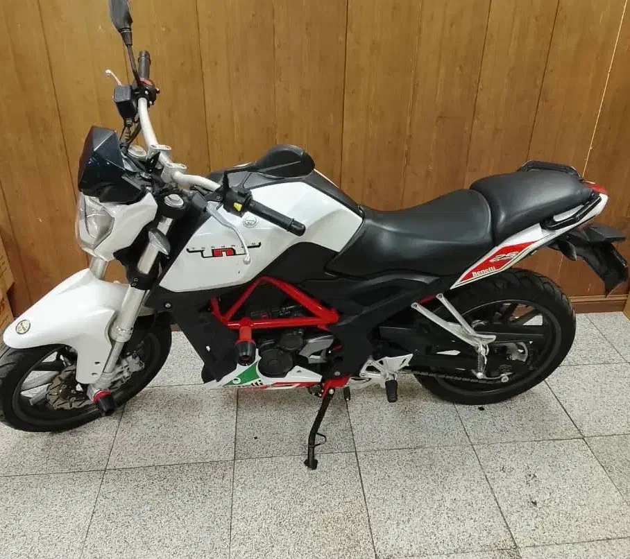 فروش بنلی ۲۵۰|موتورسیکلت|تهران, بهارستان|دیوار