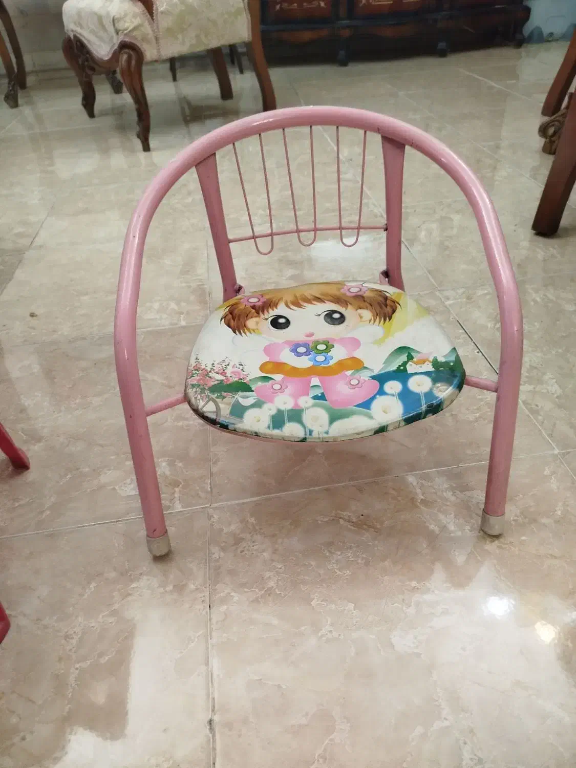 صندلی کودک|تخت و صندلی بچه|شهریار, شهریار|دیوار