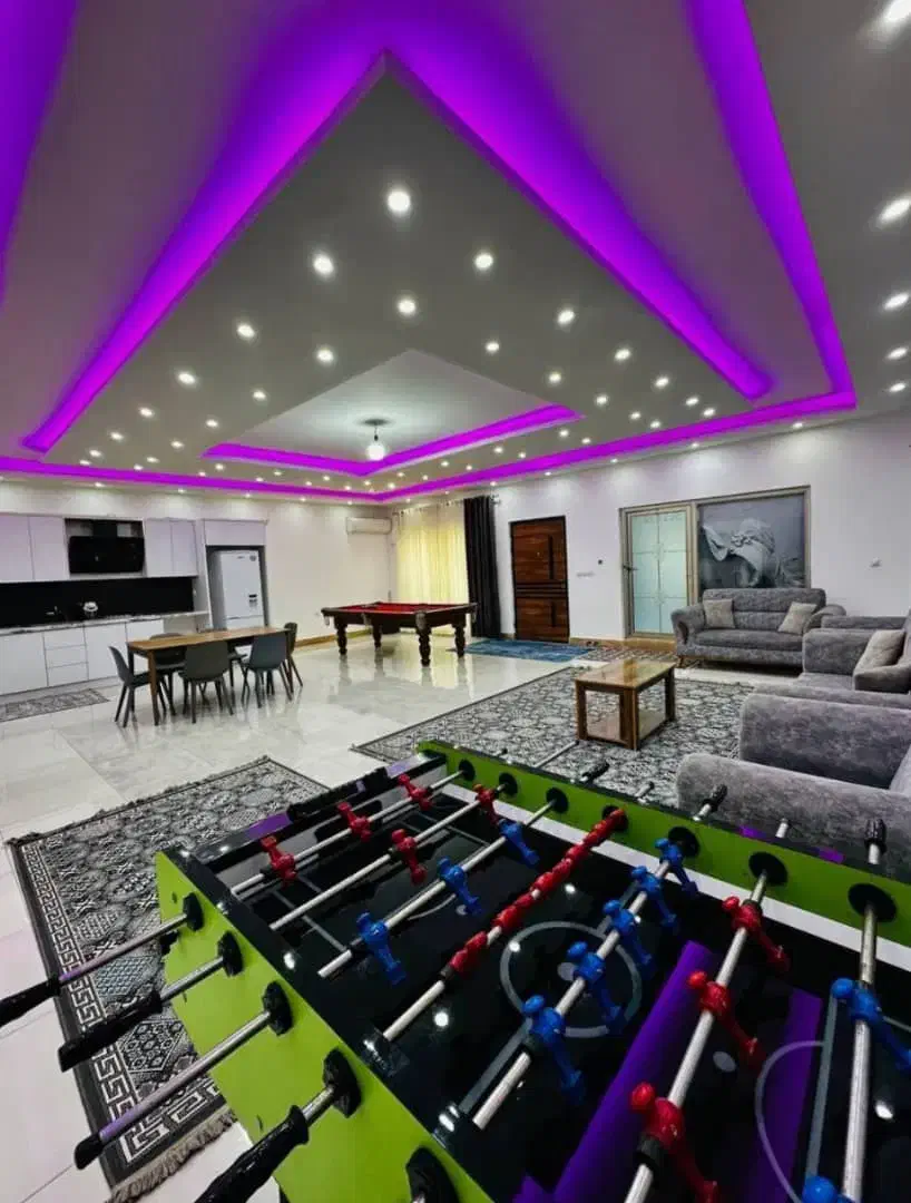 اجاره باغ ویلا ۱۰۰۰متری استخر دار آب گرم|اجارهٔ کوتاهمدت ویلا و باغ|پاکدشت, پاکدشت (مامازند)|دیوار