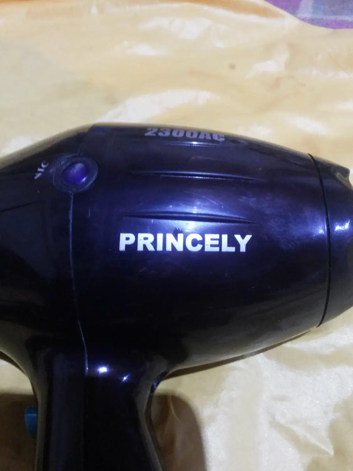 سشوار2200  وات پرینسلی|آرایشگاه و سالن‌های زیبایی|گرگان, |دیوار