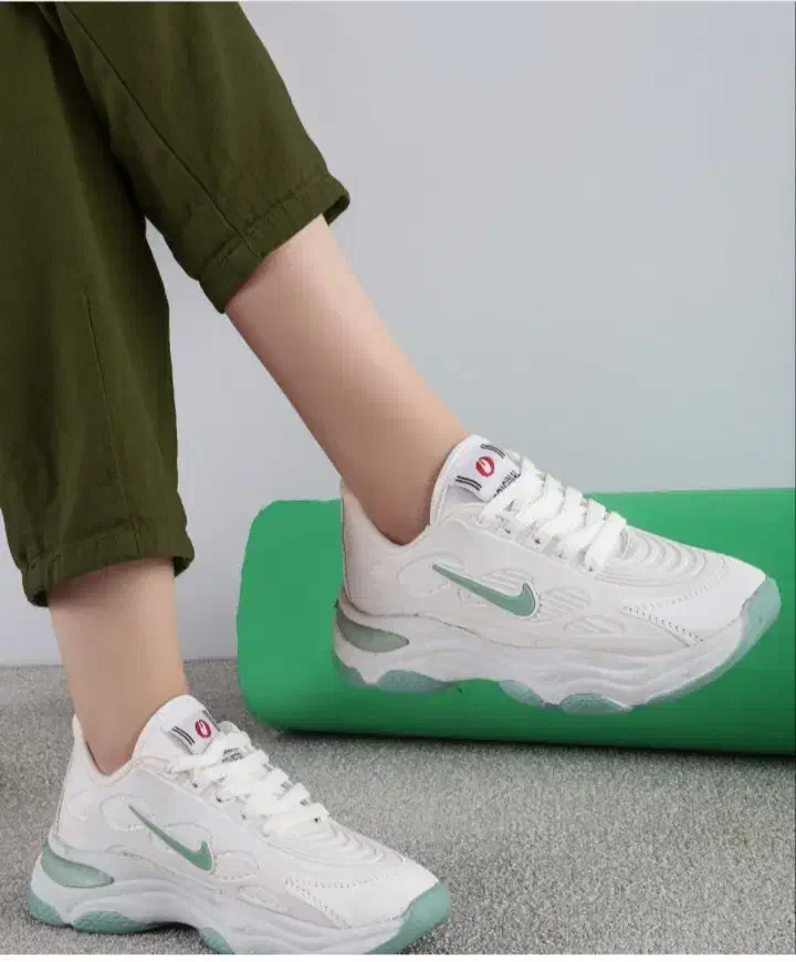 اسپرت های درجه یک و با کیفیت فقط ۳۴۹تومان|کیف، کفش، کمربند|کاشان, ولیعصر|دیوار