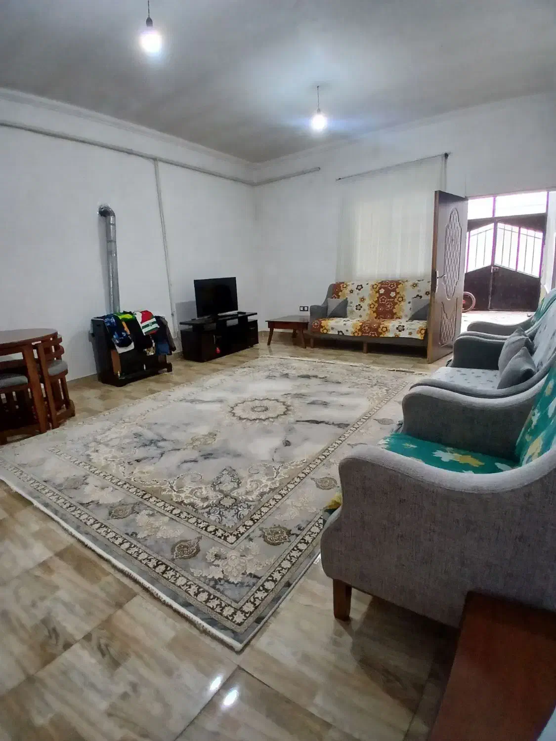 ۱۰۰ متری پارکینگ دار حمیدیان خ ایران وارش ۳|فروش آپارتمان|رشت, انصاری|دیوار