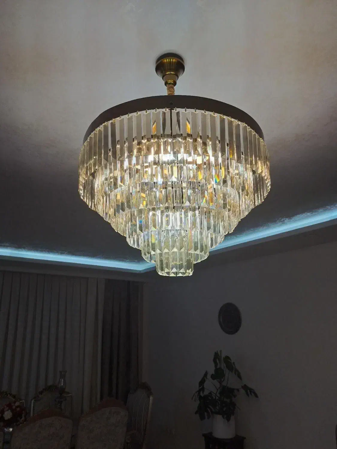 لوستر کریستالی ۱۳ شاخه|لوستر و چراغ آویز|شهریار, شهریار|دیوار