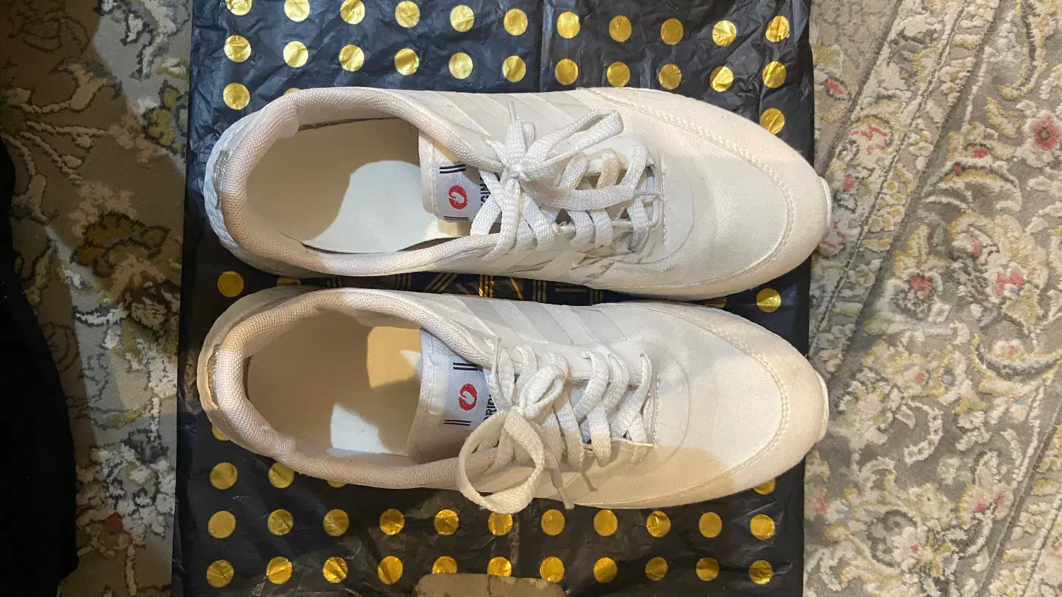 کتونی سفید|کیف، کفش، کمربند|تهران, استخر|دیوار