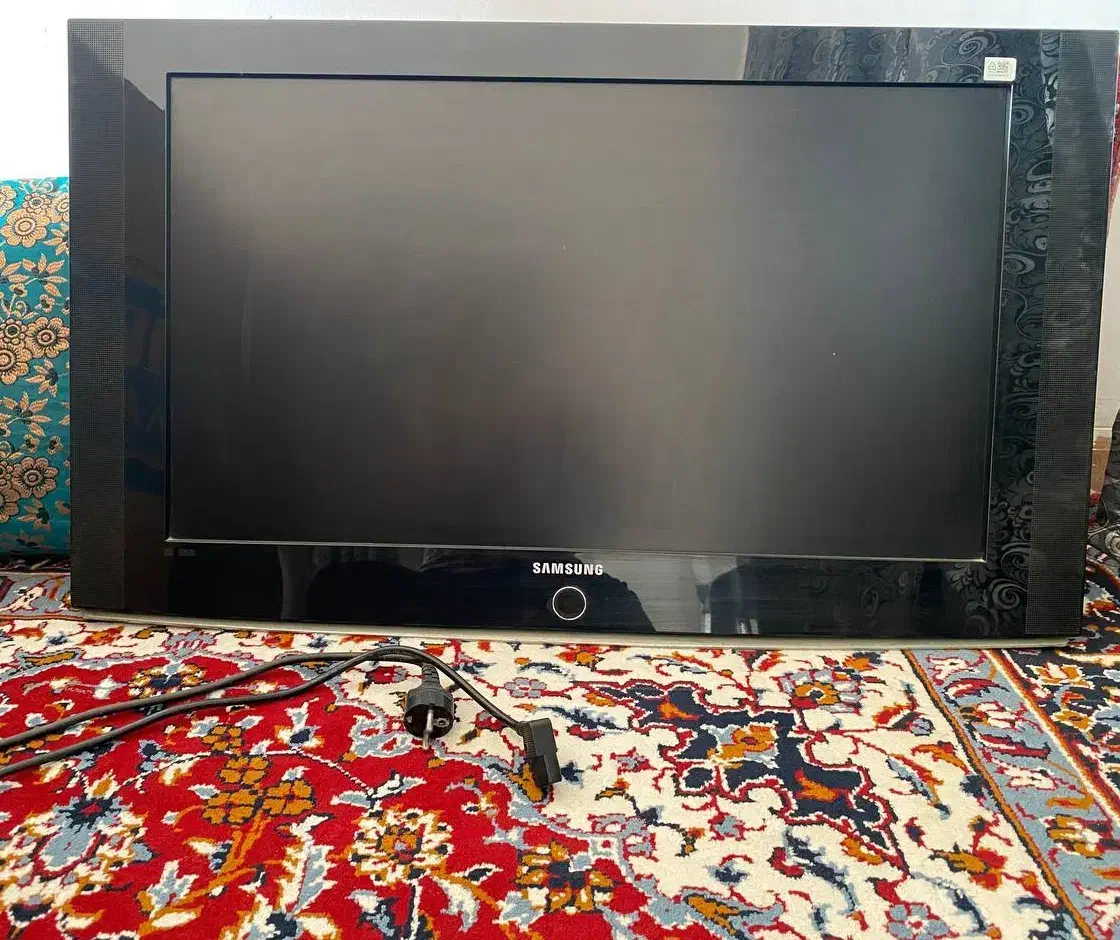 تلویزیون ۳۲ اینچ|تلویزیون و پروژکتور|گرگان, |دیوار