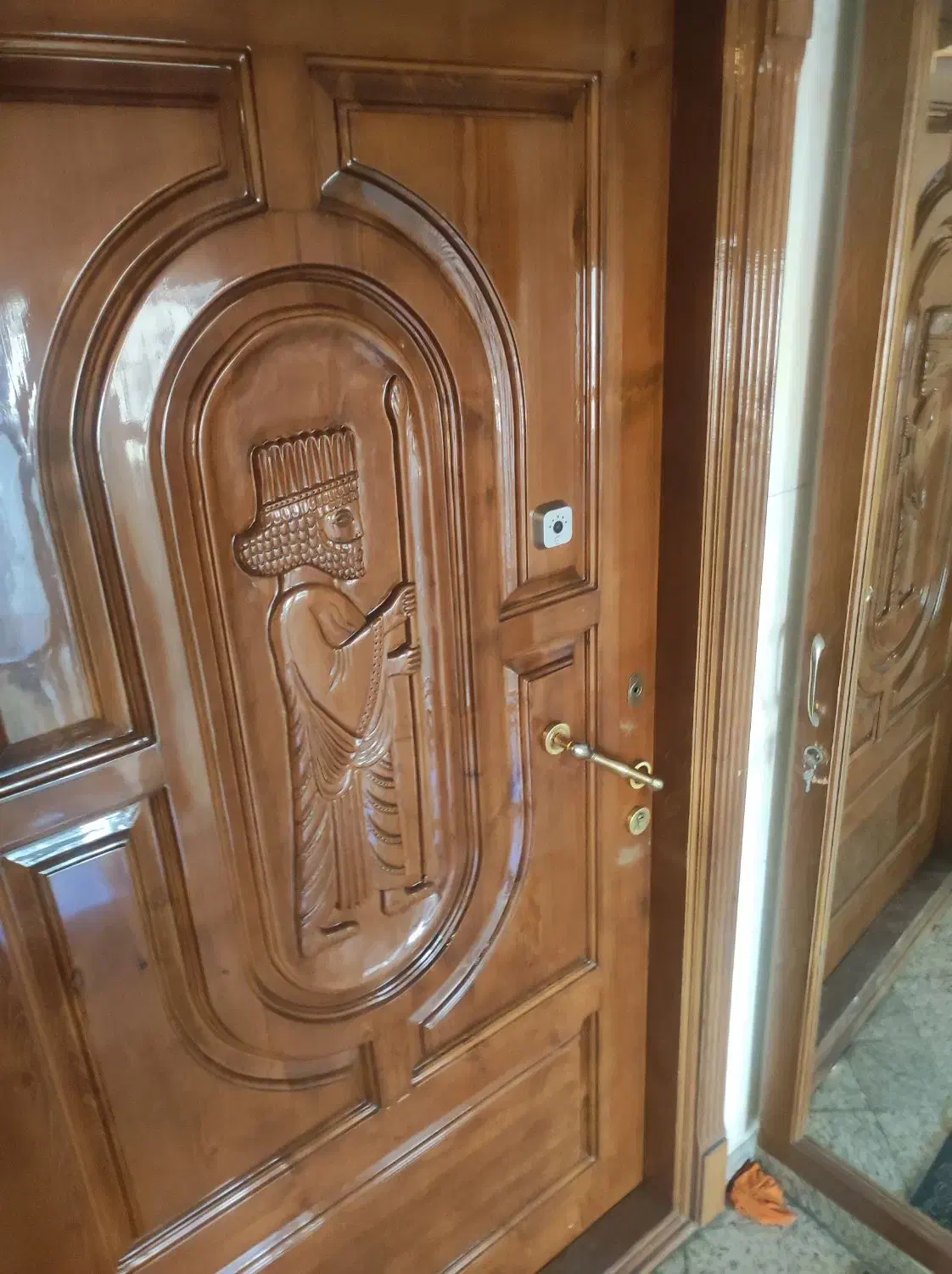 ۱۷۰متر  ۳خواب / فول امکانات / تک واحدی