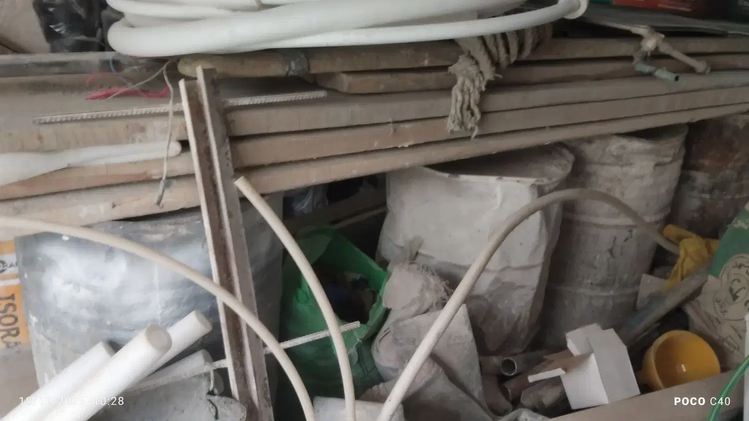 تخته زیر پایی و بشکه لوله داربست|مصالح و تجهیزات ساختمان|مشهد, هفت تیر (حافظ)|دیوار