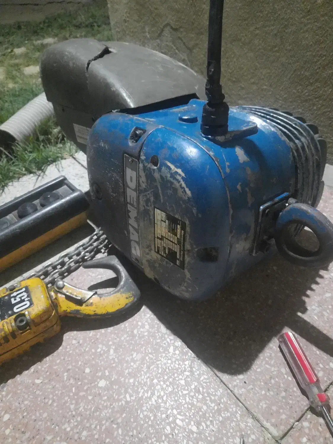 جرثقیل برقی سقفی نبم تن|ابزارآلات|بیستون, |دیوار