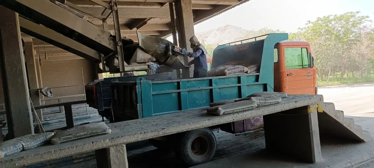 خاکبرداری گود برداری تهیه مصالح ساختمانی|خدمات حمل و نقل|تهران, سهروردی|دیوار