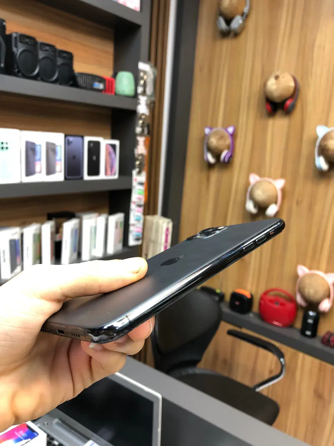 iPhone 11 Pro Max 256GB کاملا سالم با مهلت تست|موبایل|رشت, بازار|دیوار