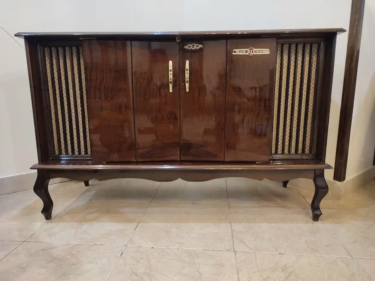 تلویزیون آنتیک|تلویزیون و پروژکتور|کرج, باغستان|دیوار