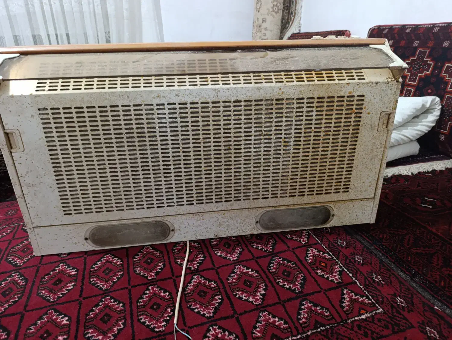 هود|هود|تربت‌حیدریه, سرمحله|دیوار