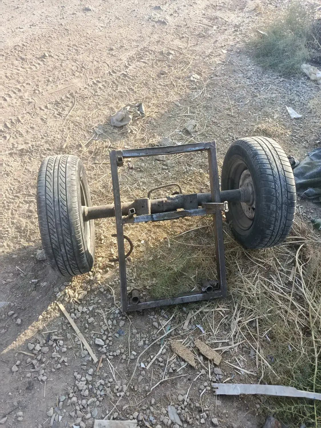 چرخ یا گاری آهن کشی نیسان|ابزارآلات|شیراز, شیخ علی چوپان|دیوار