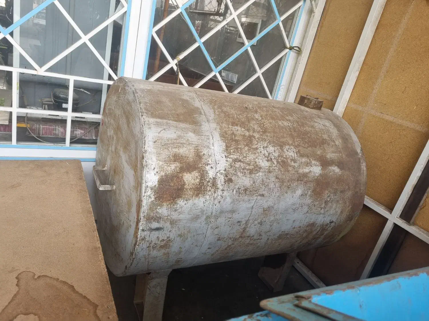 بشکه گازوییل|مصالح و تجهیزات ساختمان|ارومیه, |دیوار