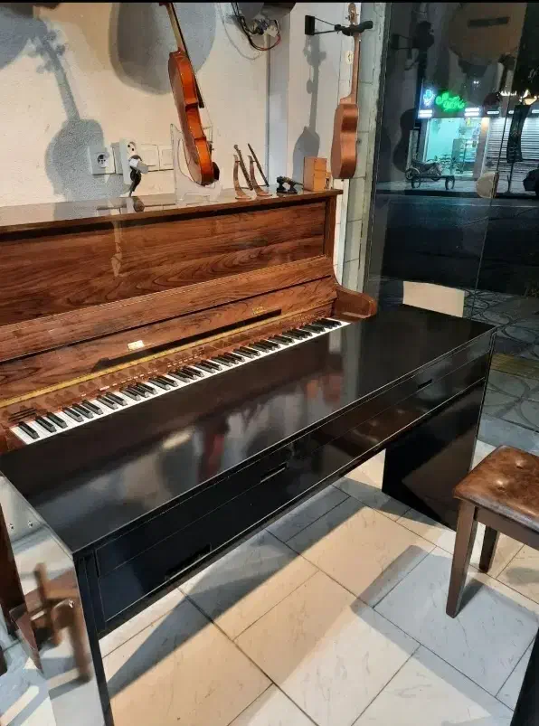 کابین پیانو دیجیتال و تاشو|پیانو، کیبورد، آکاردئون|اصفهان, آبشار|دیوار