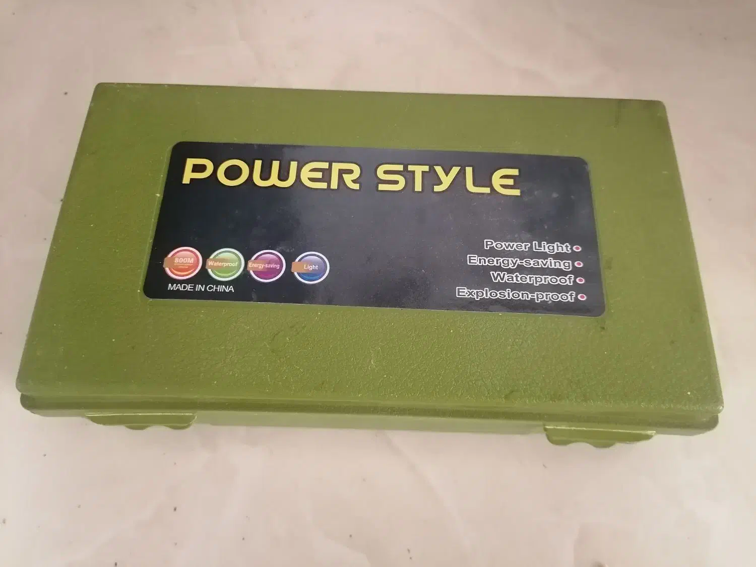 چراغ قوه در حد نو|کوهنوردی و کمپینگ|شلمان, |دیوار