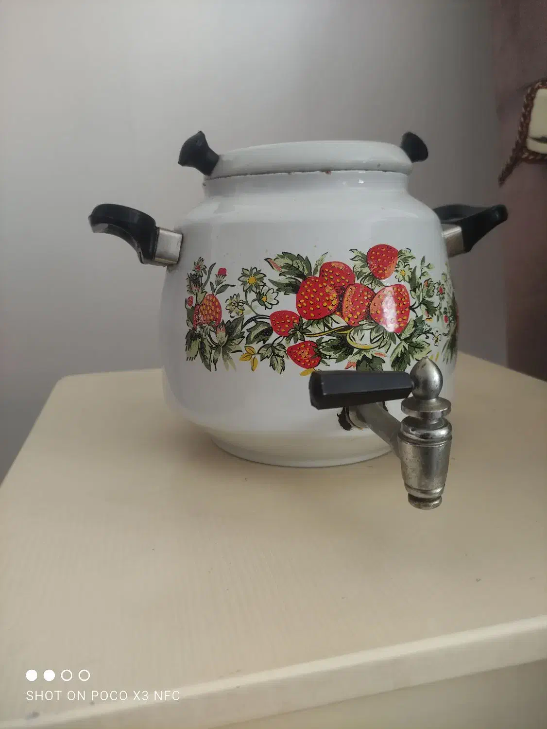 کتری لعابی|قوری، کتری، قهوه‌ساز دستی|نهاوند, |دیوار