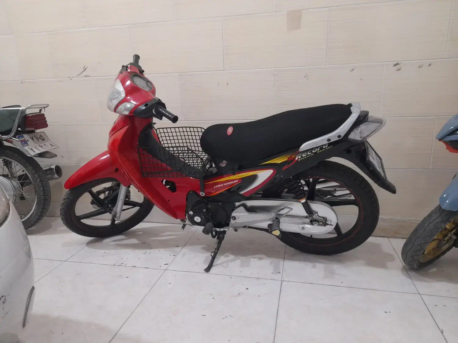 بی کلاج کویررادیسون|موتورسیکلت|گنبد کاووس, |دیوار