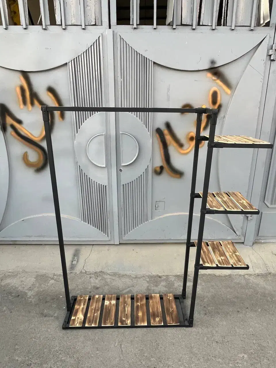 رگال لباس مستحکم زیبا قابل جابجایی|کتابخانه، شلف، قفسههای دیواری|خمینیشهر, |دیوار