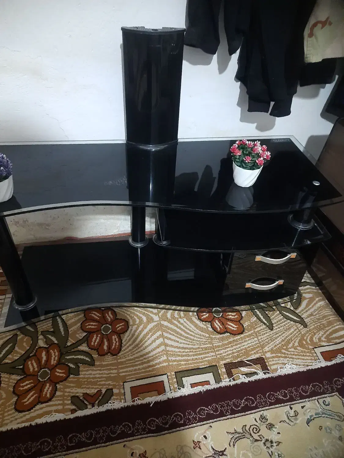 میزتلویزیون تمیزو سالم|میز تلویزیون|ماسال, |دیوار