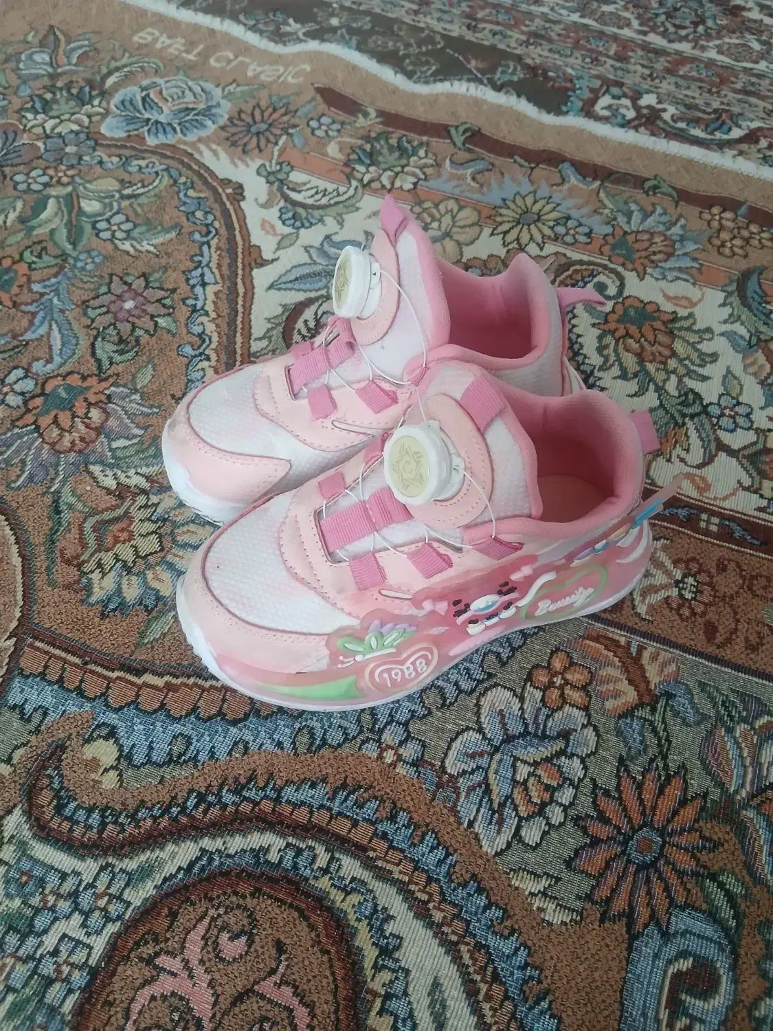 کتونی دخترانه نو سایز 31|کفش و لباس بچه|تهران, والفجر (افسریه)|دیوار