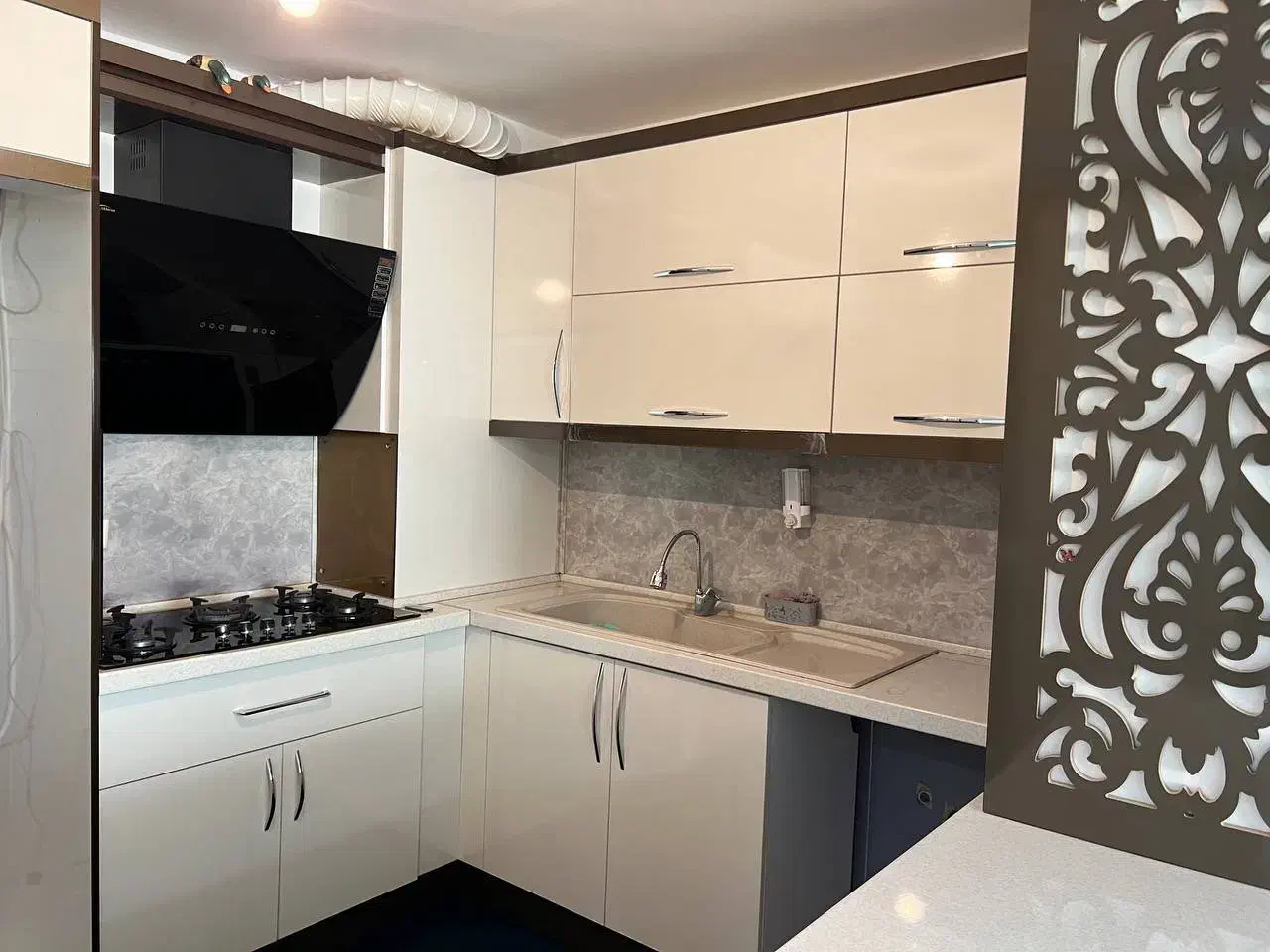 سهند فاز ۳ المهدی جنب عرشیا لوکس پارکینگ دار|فروش آپارتمان|تبریز, |دیوار