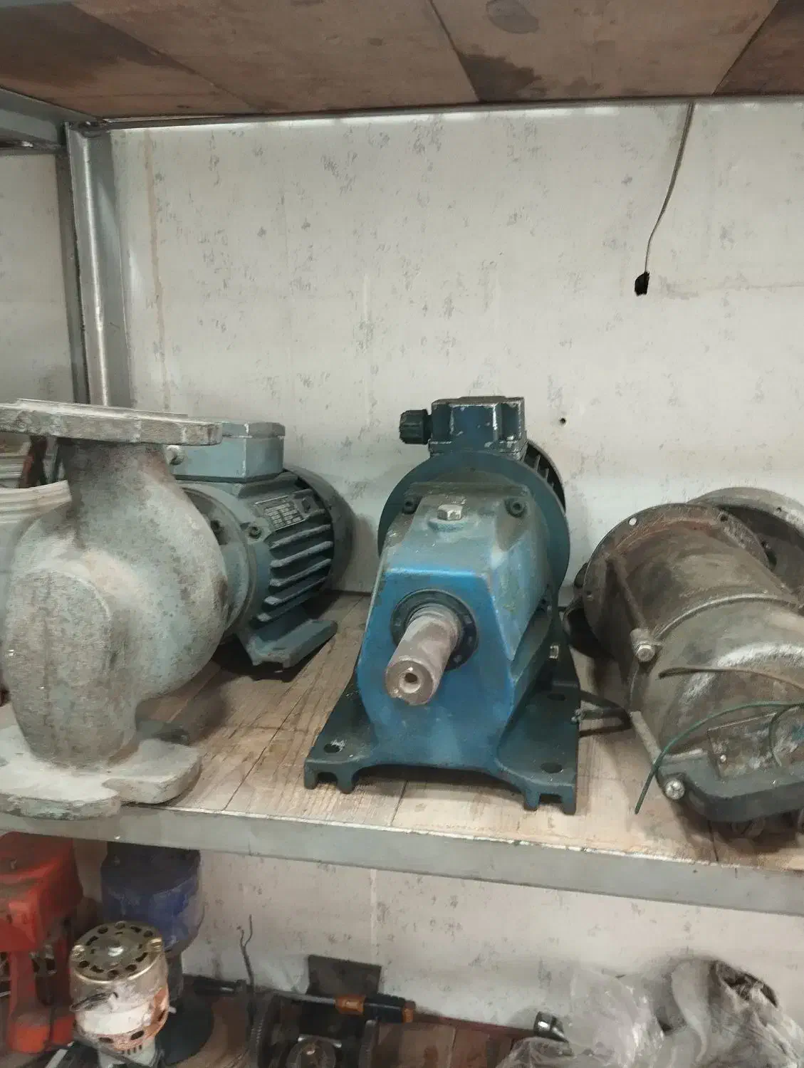 تعمیر و سیم پیچی الکترو موتور تک فاز و سه فاز|خدمات پیشه و مهارت|ری, سرتخت|دیوار