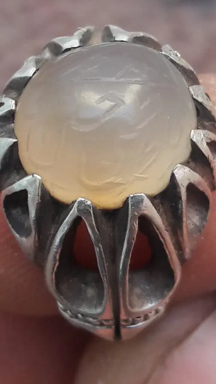 انگوشتر قدیمی نقره اصل|کلکسیون اشیاء عتیقه|قم, نخودی|دیوار