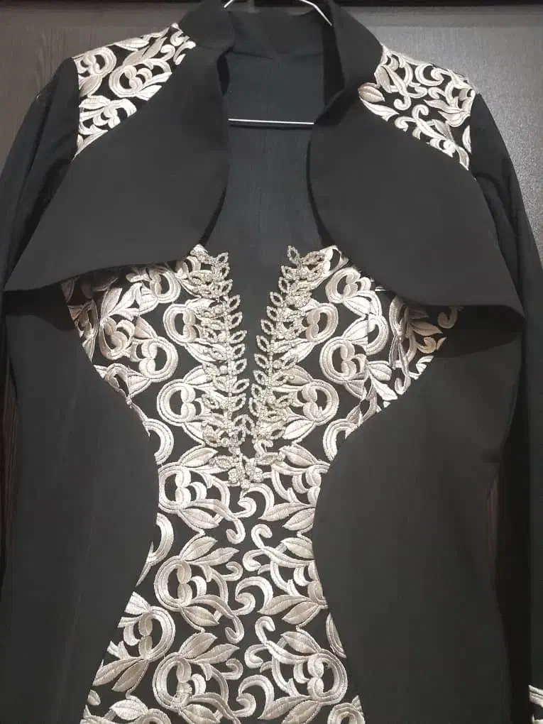 لباس شب|لباس|شاهینشهر, عطار|دیوار