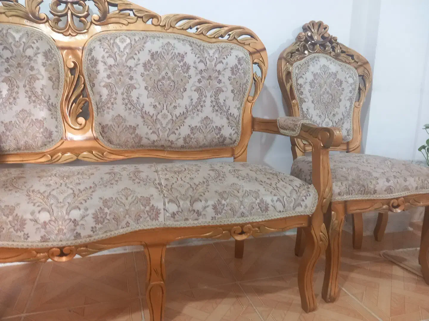 مبلمان سلطنتی ، با جنس چوب گردو|مبلمان خانگی و میز عسلی|سیاهکل, |دیوار