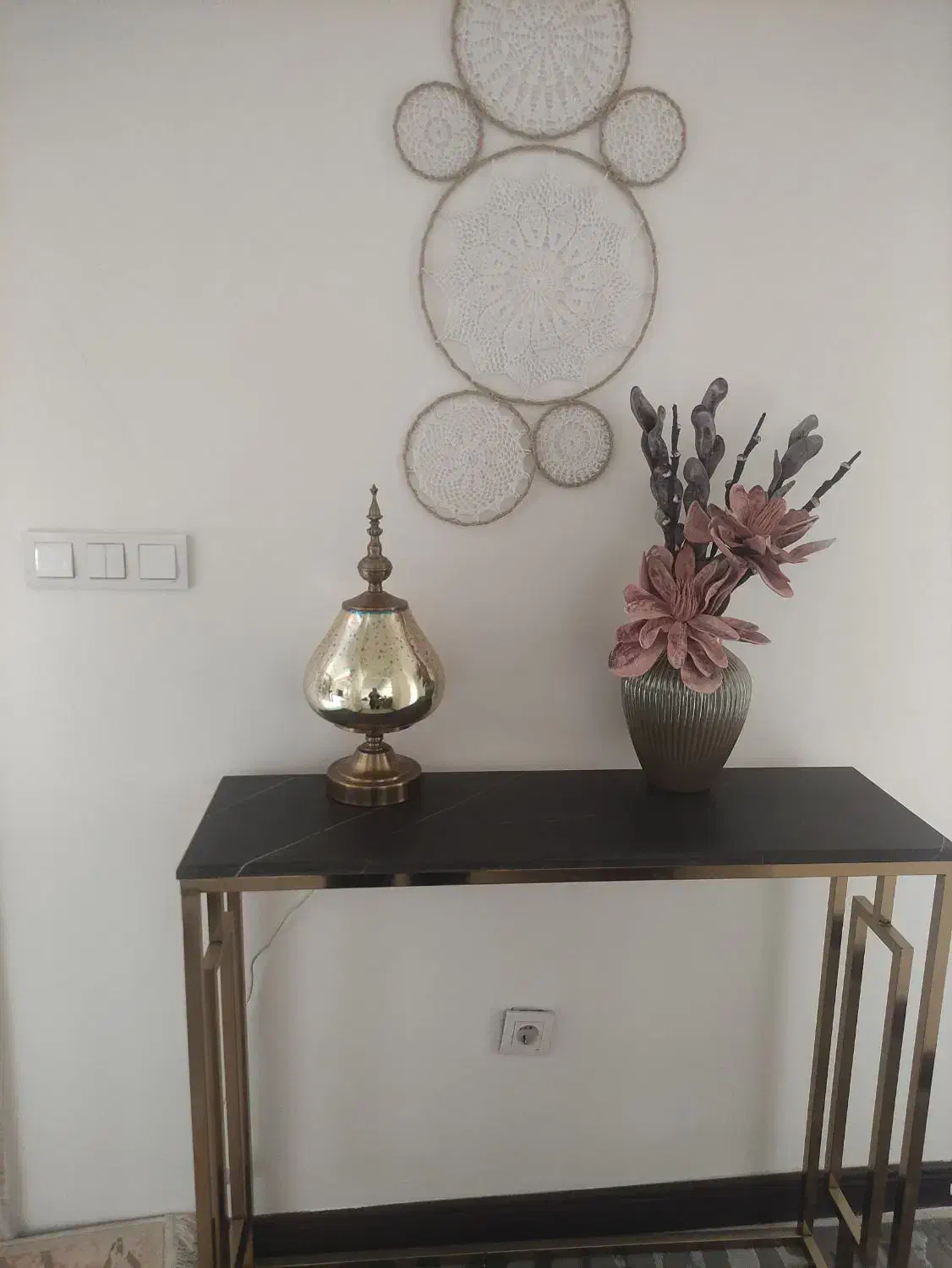 کنسول|بوفه، ویترین، کنسول|پرند, فاز ۲|دیوار