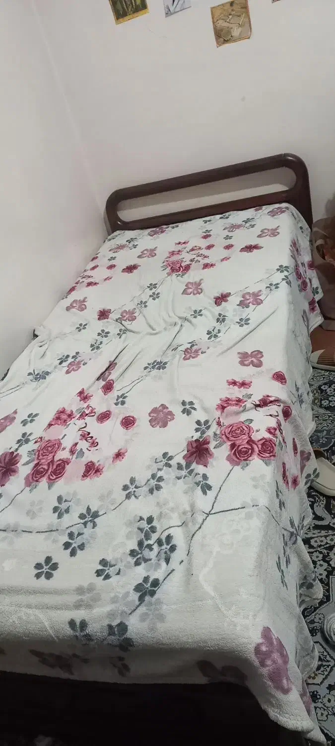 تخت و کمد|تخت و سرویس خواب|شاهین‌شهر, عطار|دیوار