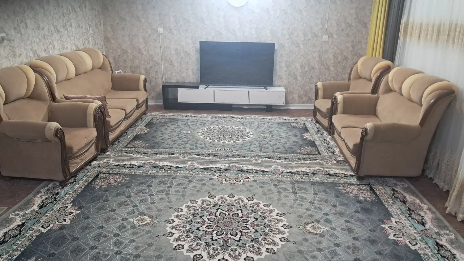 مبل|مبلمان خانگی و میز عسلی|سجاس رود, |دیوار
