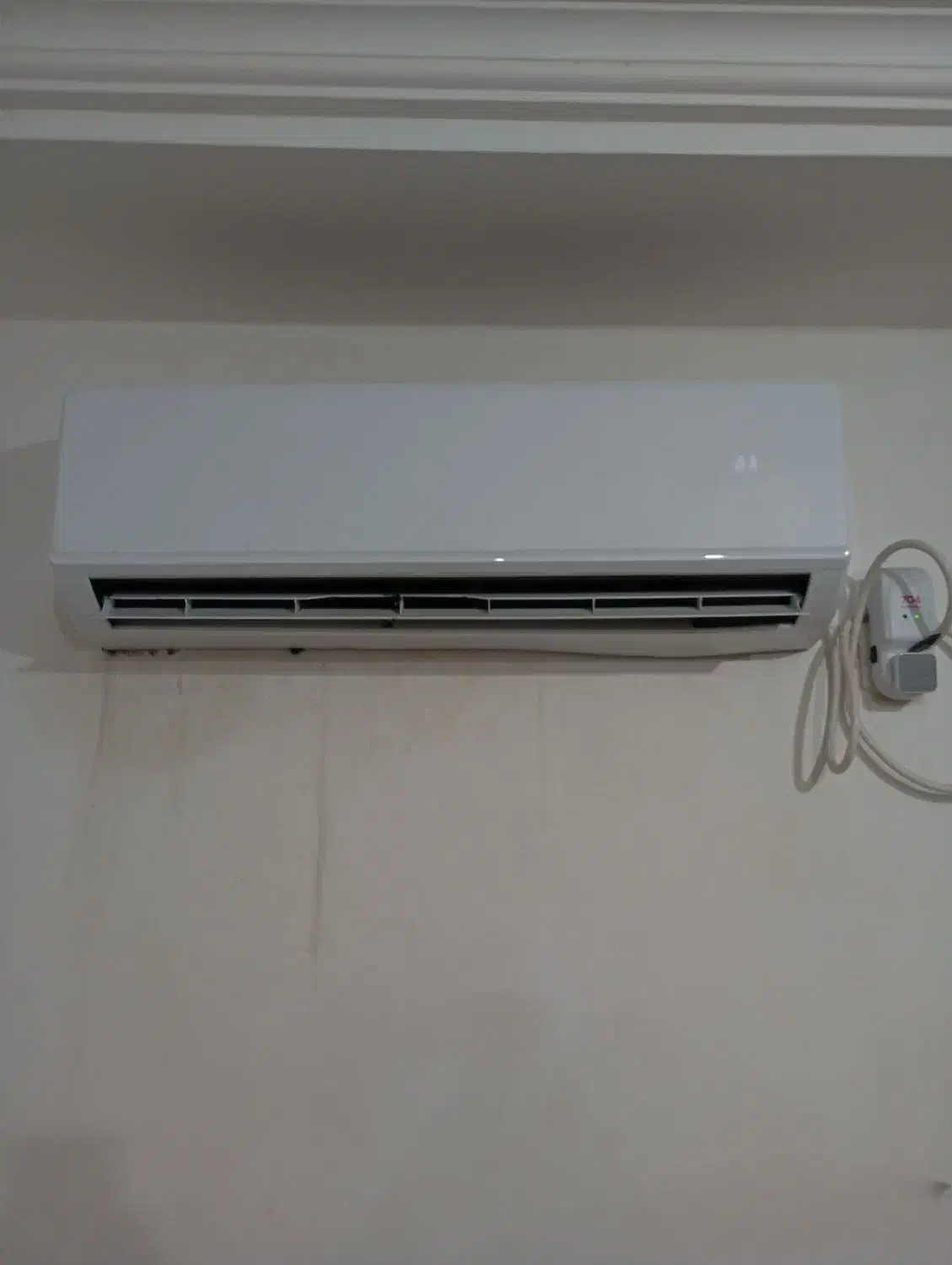 اسپیلت|کولر گازی و فن‌کوئل|قشم, |دیوار