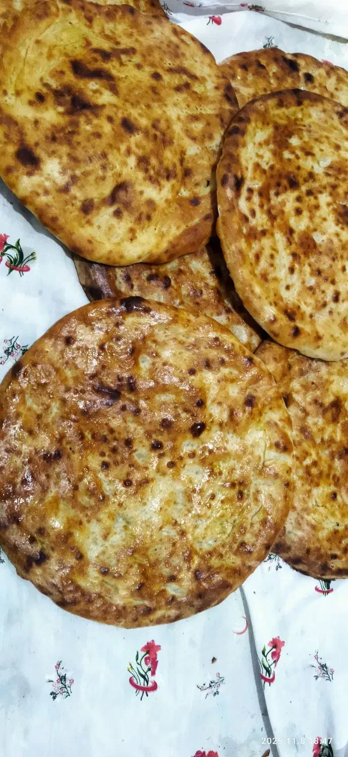 نون روغنی و نون محلی|خوردنی و آشامیدنی|خمک, |دیوار