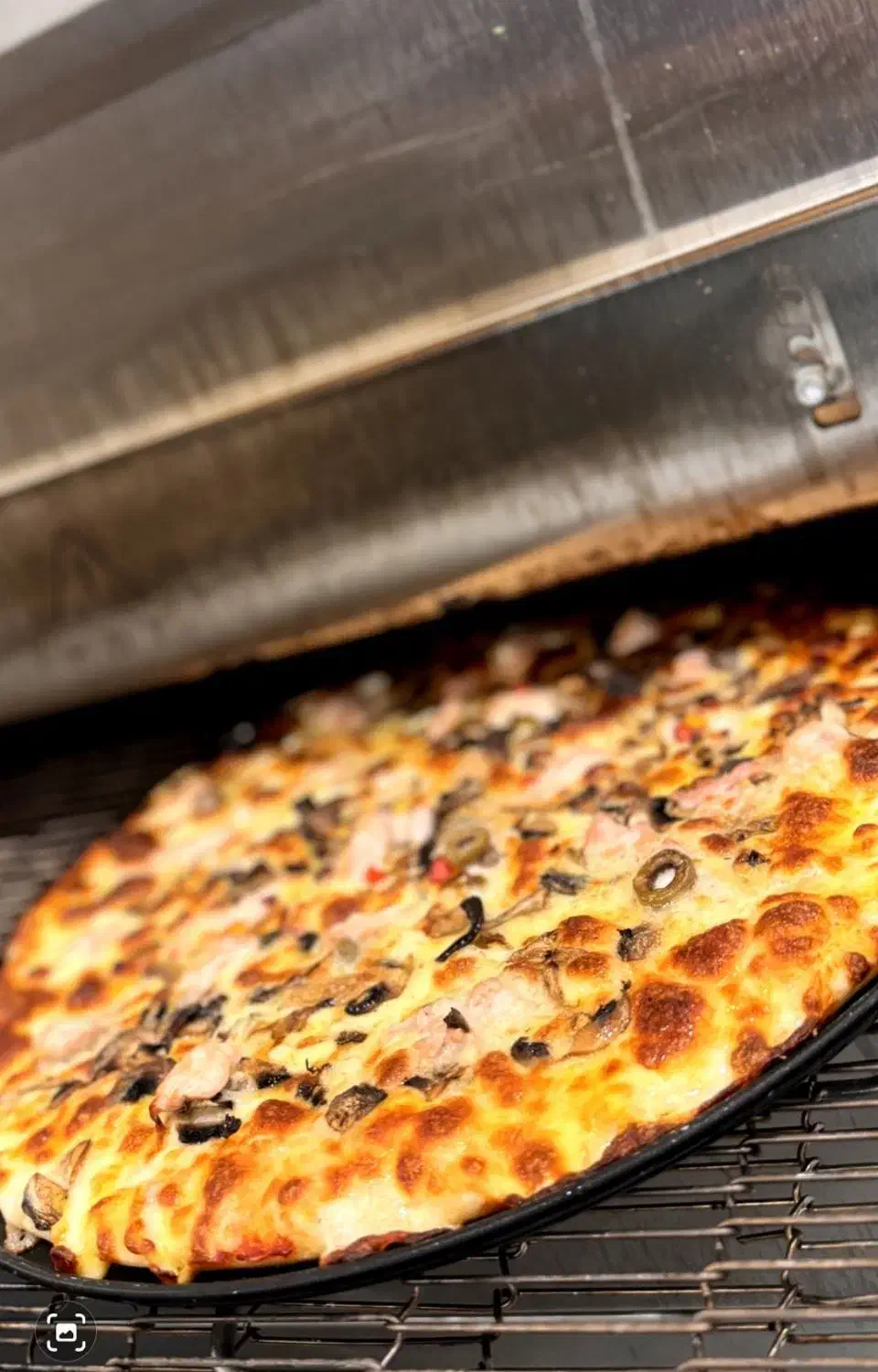 نیروآشپزخانه خانم بالای ۳۵ سال یک آقا وپیک موتوری|استخدام خدمات فروشگاه و رستوران|بروجرد, |دیوار