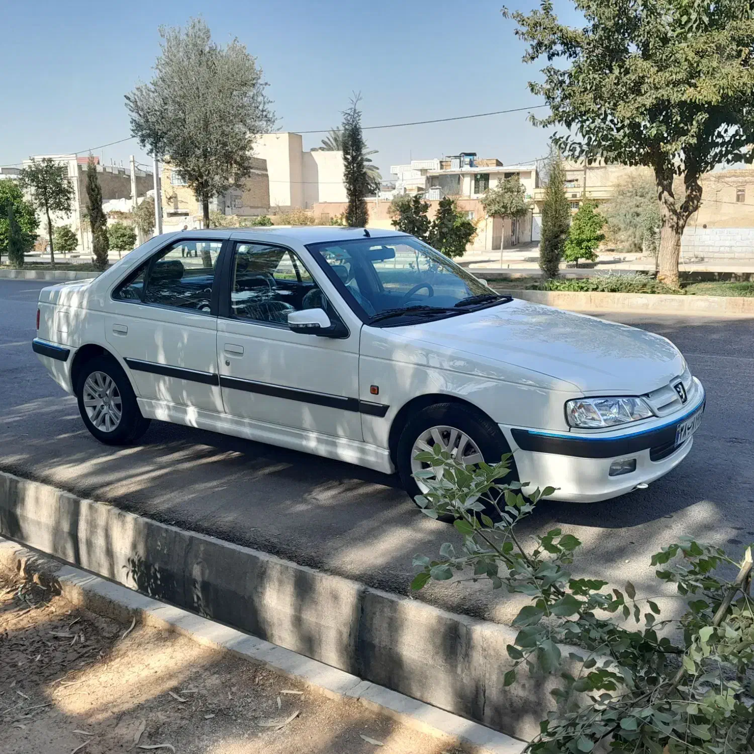 پارس مدل 93تمام فابریک|خودرو سواری و وانت|شیراز, قلعه نو|دیوار