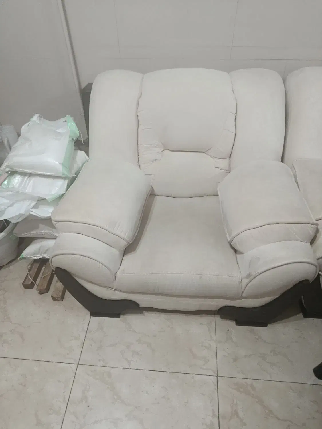 مبل راحتی|مبلمان خانگی و میز عسلی|رشت, دیانتی|دیوار