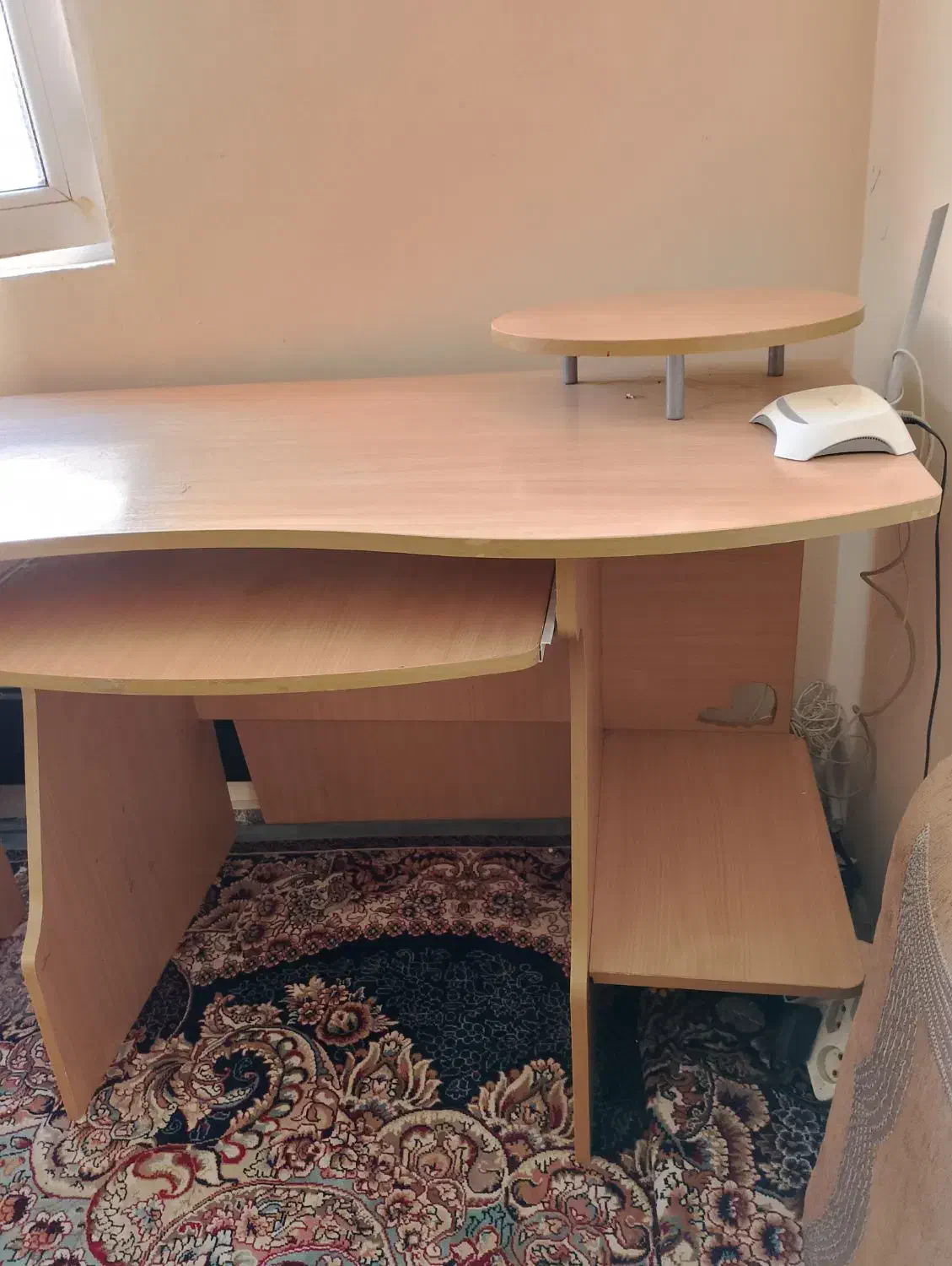 میز کامپیوتر|میز تحریر و کامپیوتر|پرند, فاز ۵|دیوار