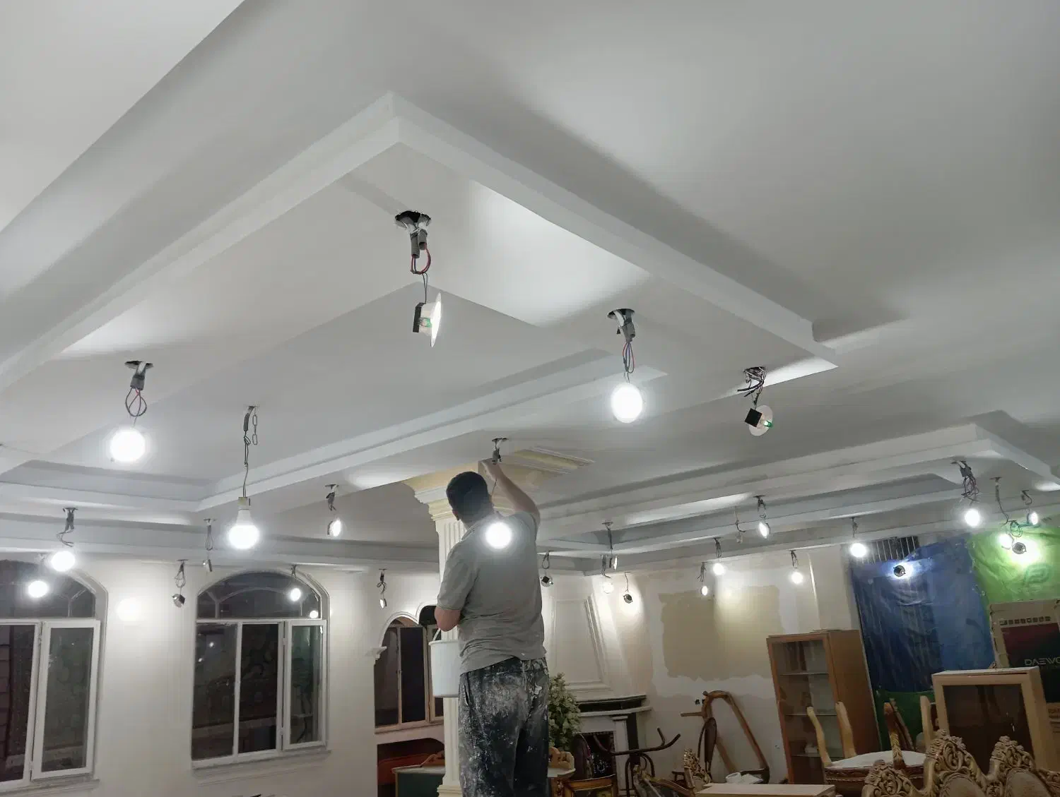 نقاشی ورنگ کاری ساختمان|خدمات پیشه و مهارت|تهران, شهرک چیتگر|دیوار