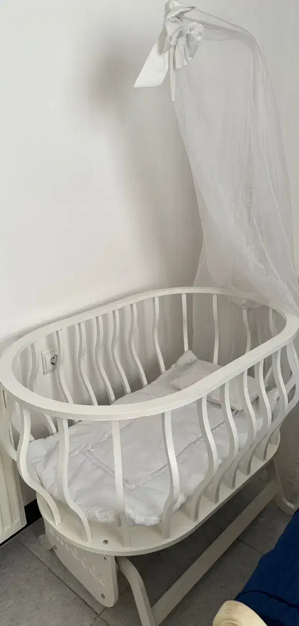 گهواره وکریر|اسباب و اثاث بچه|ایوان, |دیوار