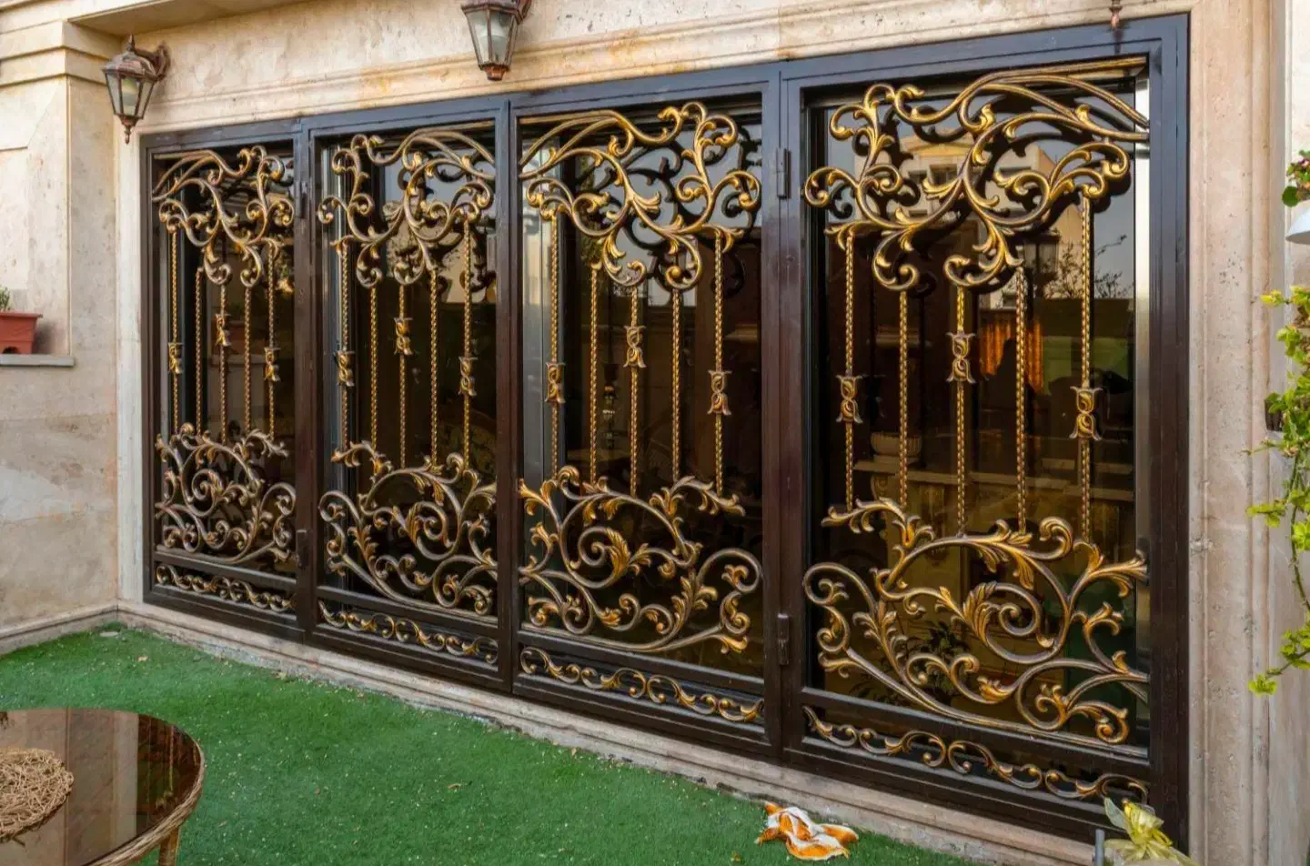 طرح های فرفورژه و مشبک حفاظ پنجره و درب آکاردئونی|مصالح و تجهیزات ساختمان|مشهد, الهیه|دیوار