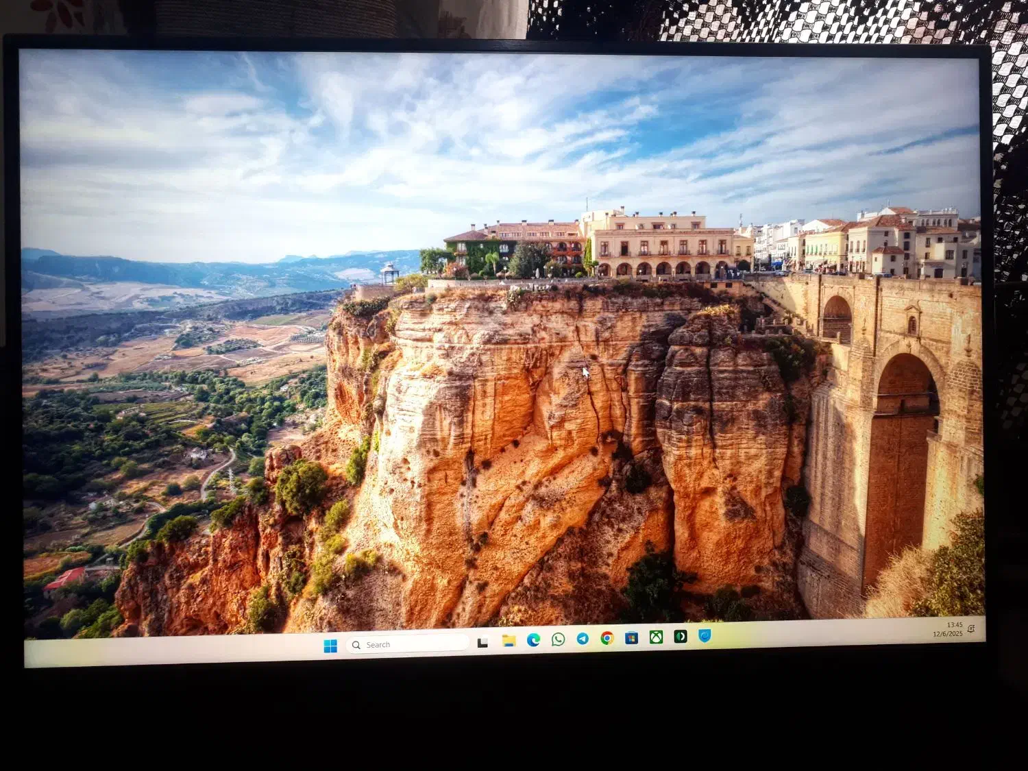 مانیتور 18 اینچ قابل حمل UPERFECT|قطعات و لوازم جانبی رایانه|ری, جوانمرد قصاب|دیوار