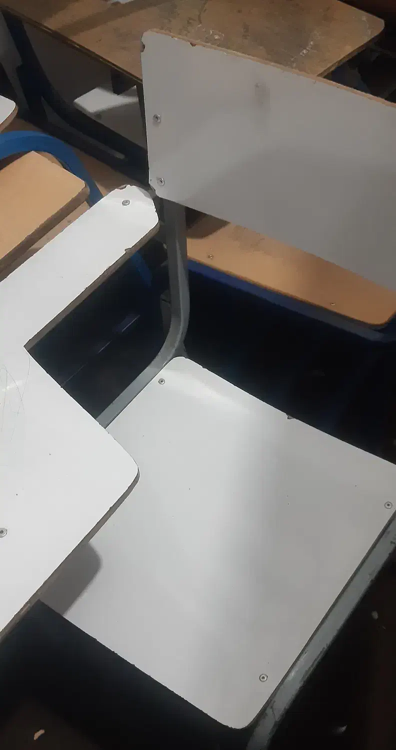 صندلی چوبی بازودار|صندلی و نیمکت|اصلاندوز, |دیوار