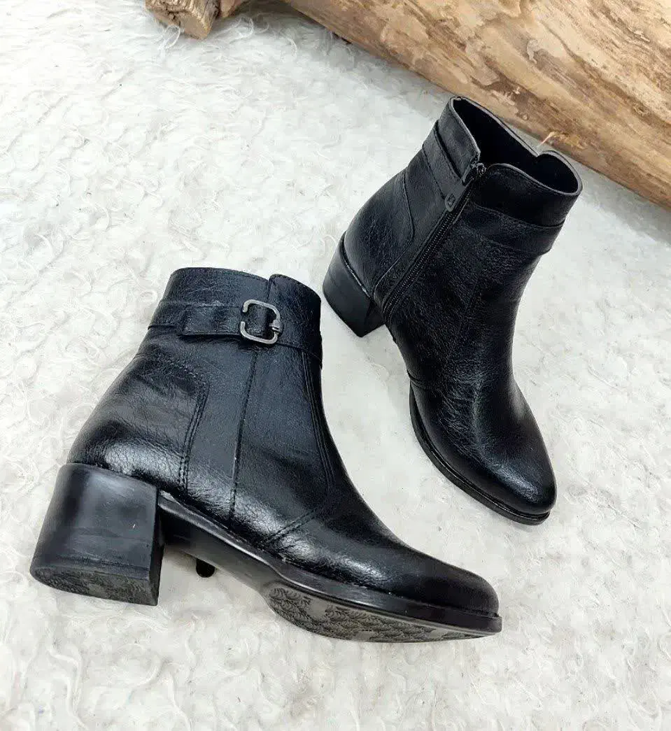 انواع نیم بوت و کفش زنانه در هر حال|کیف، کفش، کمربند|ارومیه, |دیوار