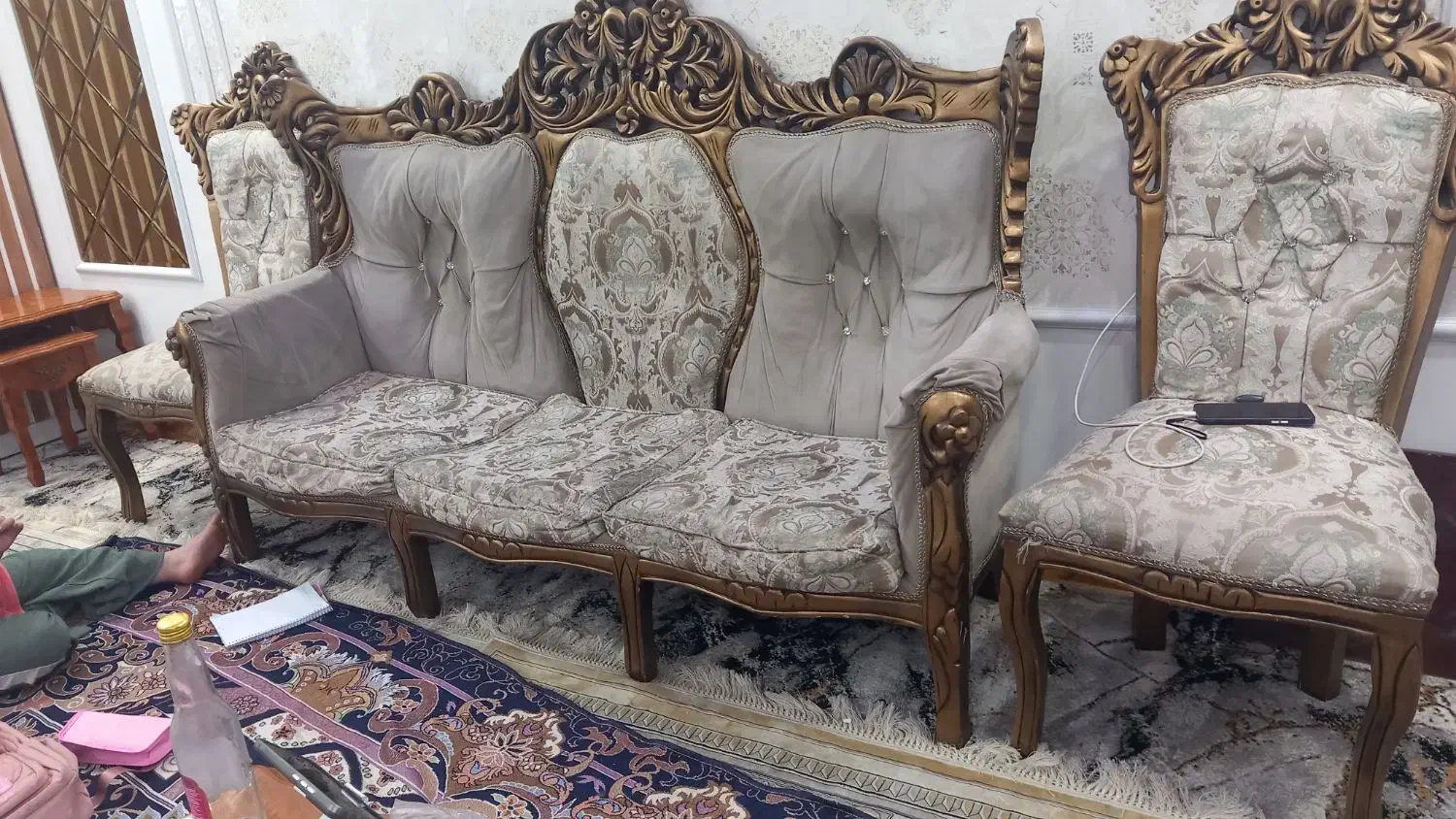 مبل سلطنتی ۹نفره|مبلمان خانگی و میز عسلی|اهواز, کمپلو جنوبی|دیوار