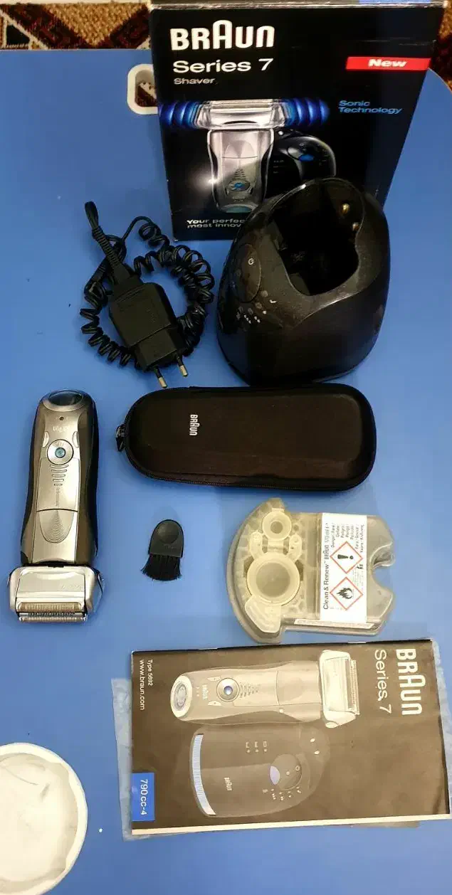 ماشین ریش تراش براون سری 7|آرایشی، بهداشتی، درمانی|کیش, |دیوار