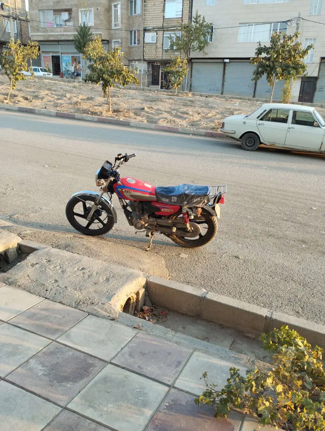 موتور 200 متین|موتورسیکلت|سنندج, |دیوار